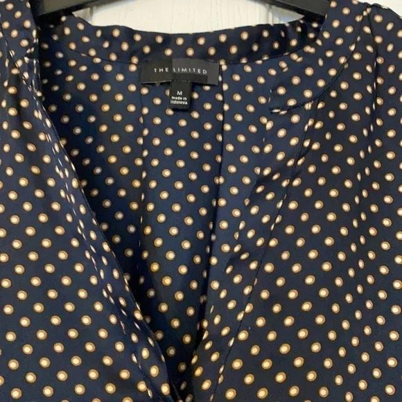 The Limited women’s top; size medium - Picture 3 of 6